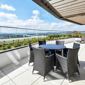 Meriton Suites Aparthotel